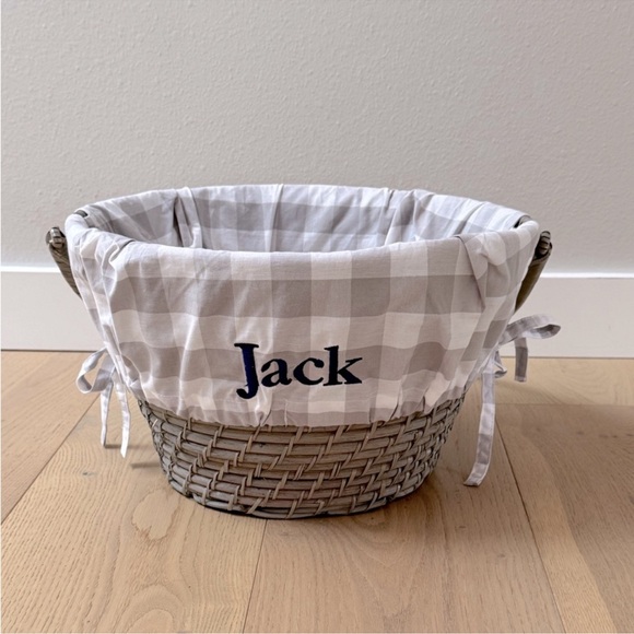 Pottery Barn Easter Large Basket - Picture 2 of 4